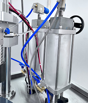 Macchina di riempimento aerosol BOV automatico (4)