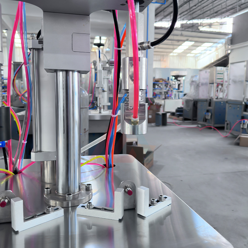 Riempitrice aerosol BOV per gel da barba