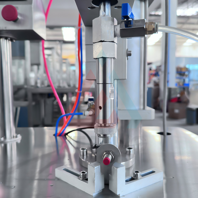 WJERZ-150 Macchina per il riempimento di bombole aerosol BOV di piccole dimensioni 