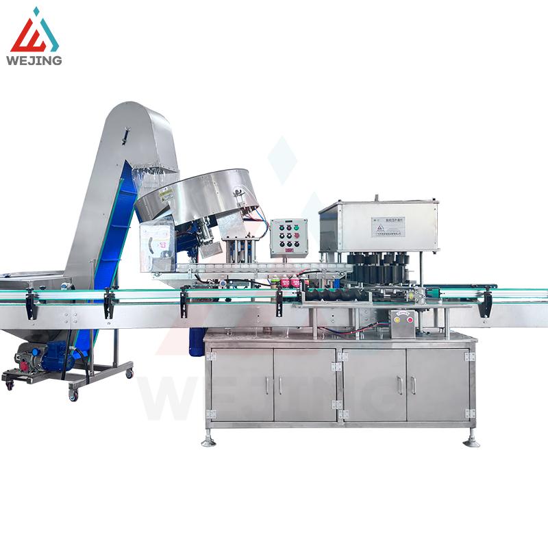 8.Macchina con inserimento e pressatura del cappuccio