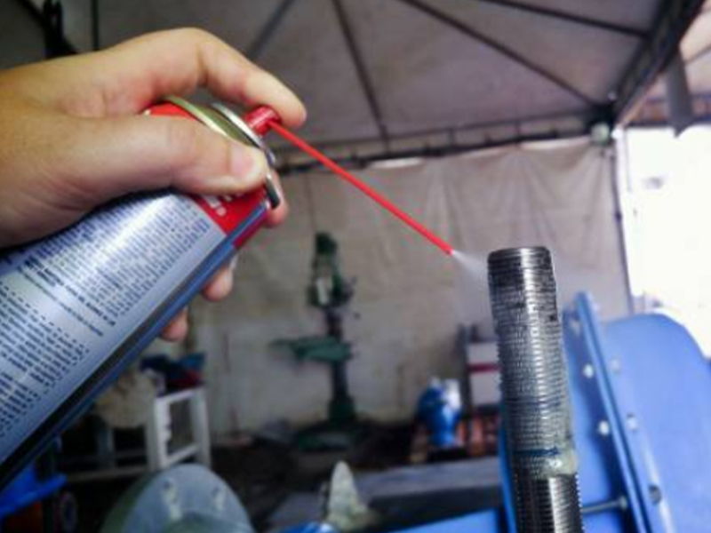 Macchine e soluzioni per la produzione di riempimento di lubrificanti