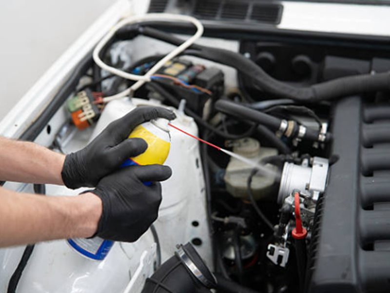 Produzione di detergenti per carburatori, macchine e soluzioni di riempimento