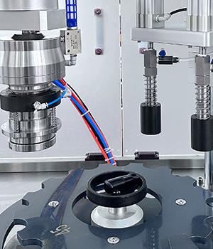 Macchina di riempimento aerosol BOV automatico (1)