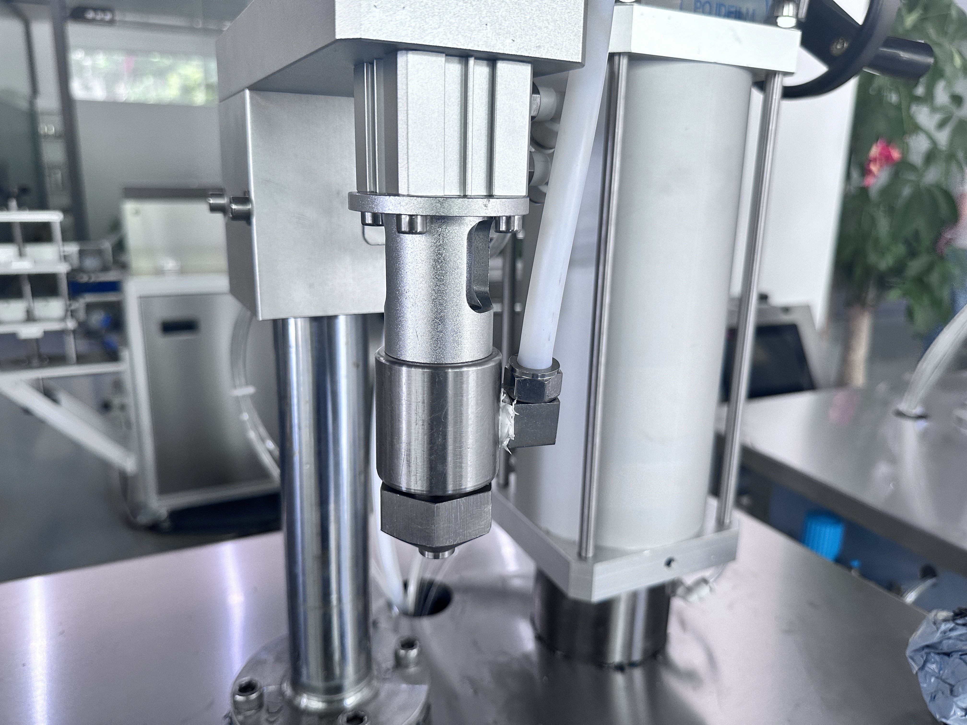 Riempitrice spray per il corpo con deodorante aerosol semiautomatico in vendita